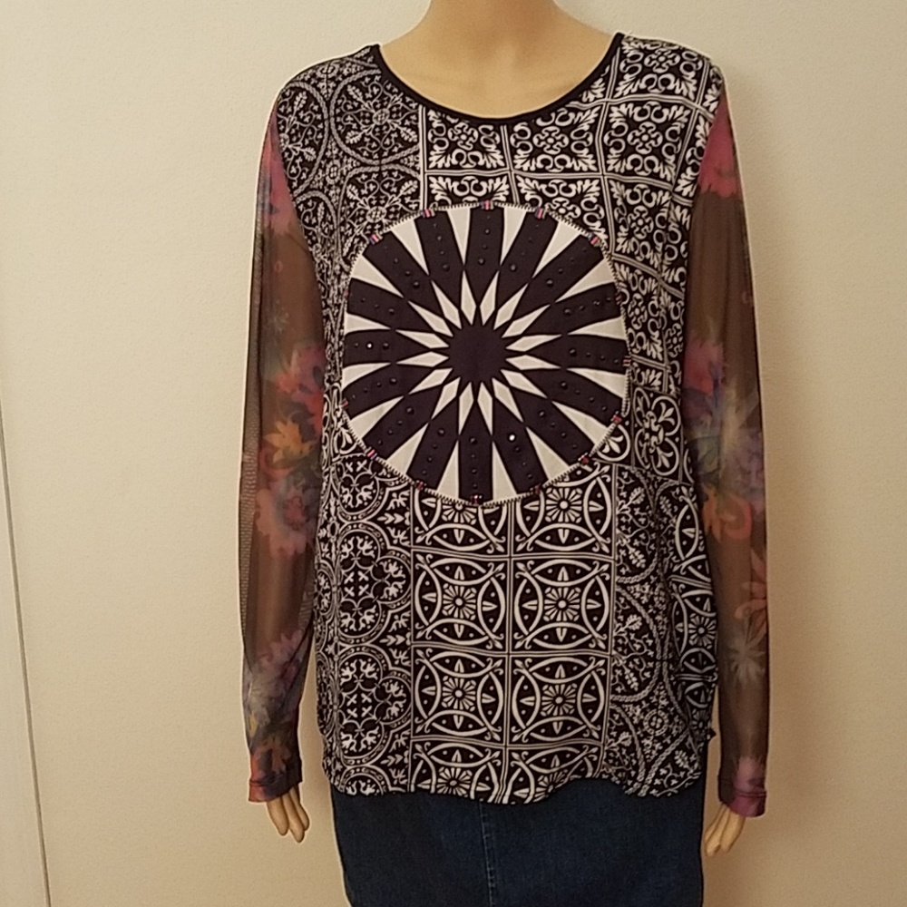 Desigual pullover Blouse  Sz Large New w/o tag! - Picture 3 of 8